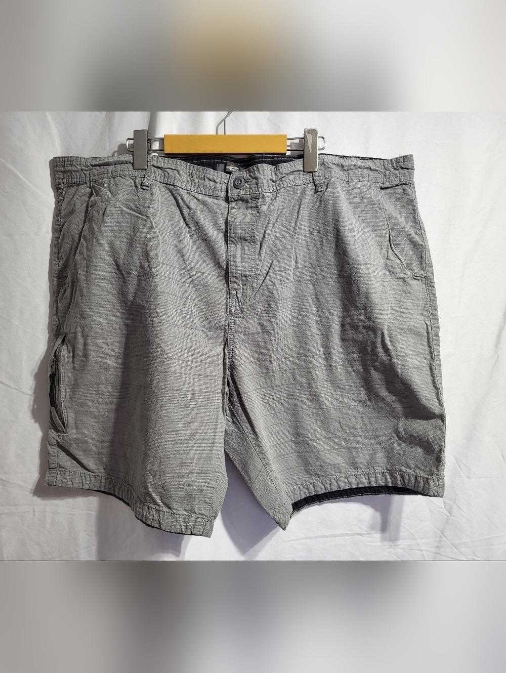 Mountain Ridge Men's Casual Gray Shorts - Lightweight Everyday Shorts, Size 46